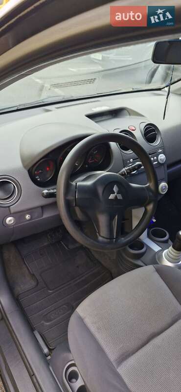 Хэтчбек Mitsubishi Colt 2005 в Чернигове