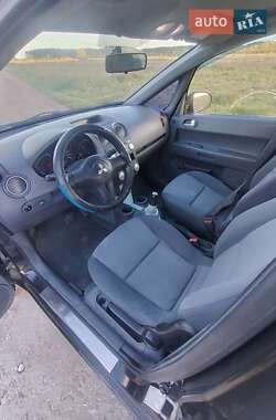 Хетчбек Mitsubishi Colt 2006 в  фото 6 Хетчбек Mitsubishi Colt 2006 в