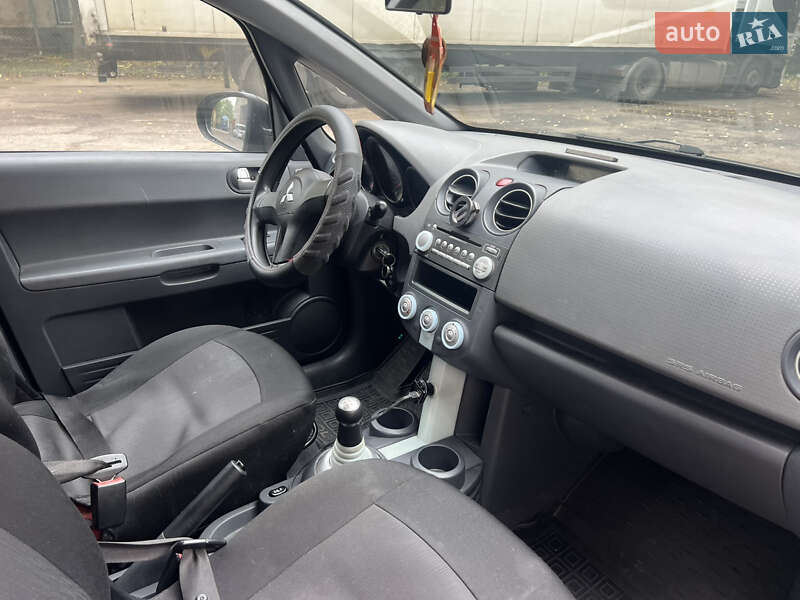 Хетчбек Mitsubishi Colt 2007 в Одесі фото 5 Хетчбек Mitsubishi Colt 2007 в Одесі