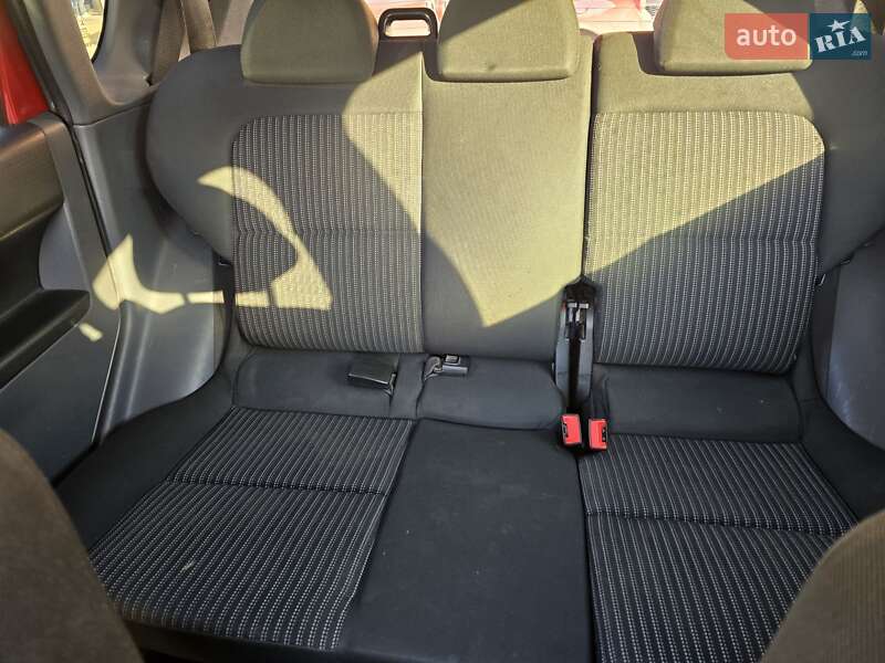 Хетчбек Mitsubishi Colt 2008 в Києві фото 12 Хетчбек Mitsubishi Colt 2008 в Києві