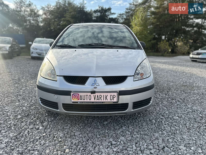 Хэтчбек Mitsubishi Colt 2004 в Каменском фото 2 Хэтчбек Mitsubishi Colt 2004 в Каменском