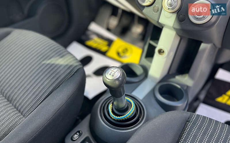 Хетчбек Mitsubishi Colt 2008 в Коломиї фото 14 Хетчбек Mitsubishi Colt 2008 в Коломиї