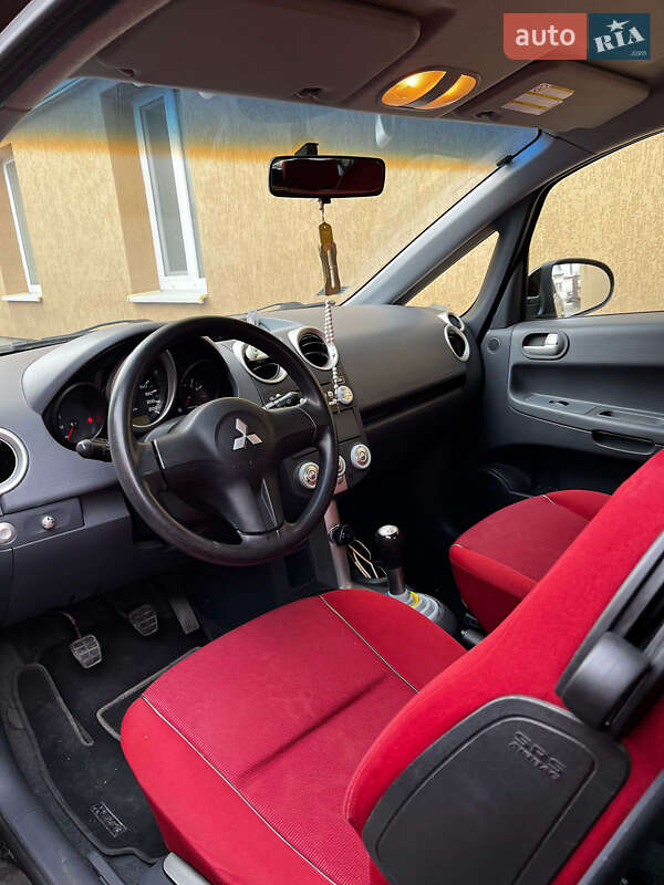 Хетчбек Mitsubishi Colt 2005 в Самборі фото 4 Хетчбек Mitsubishi Colt 2005 в Самборі