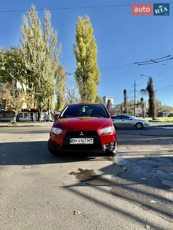 Хэтчбек Mitsubishi Colt 2010 в Одессе