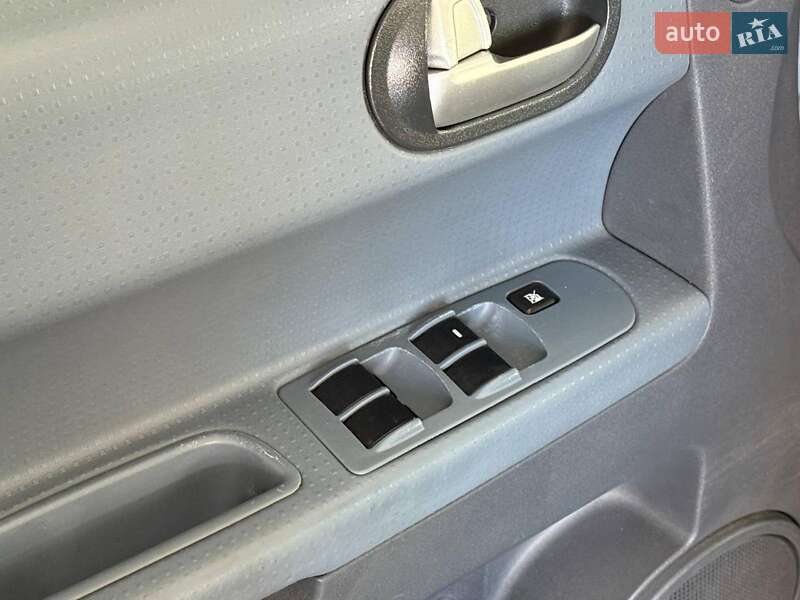 Хетчбек Mitsubishi Colt 2006 в Одесі фото 10 Хетчбек Mitsubishi Colt 2006 в Одесі
