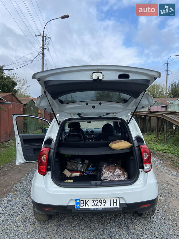 Хетчбек Mitsubishi Colt 2009 в Рівному фото 12 Хетчбек Mitsubishi Colt 2009 в Рівному