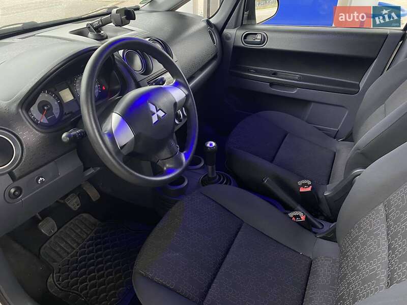 Хетчбек Mitsubishi Colt 2009 в Миколаєві