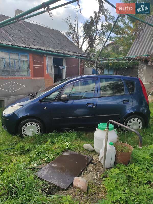 Хэтчбек Mitsubishi Colt 2004 в Почаеве фото 4 Хэтчбек Mitsubishi Colt 2004 в Почаеве