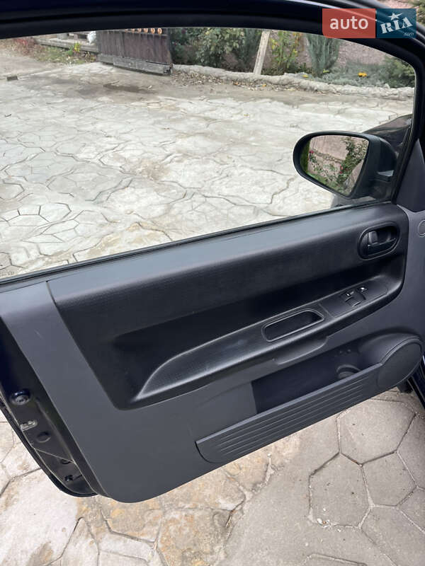 Хэтчбек Mitsubishi Colt 2010 в Запорожье фото 16 Хэтчбек Mitsubishi Colt 2010 в Запорожье