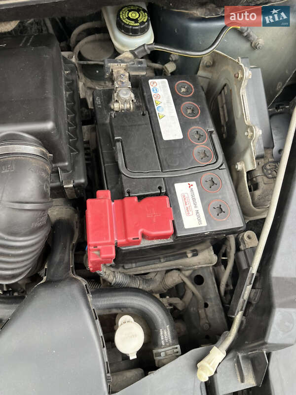 Хэтчбек Mitsubishi Colt 2010 в Запорожье фото 25 Хэтчбек Mitsubishi Colt 2010 в Запорожье