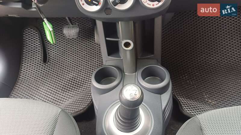 Хэтчбек Mitsubishi Colt 2008 в Дрогобыче