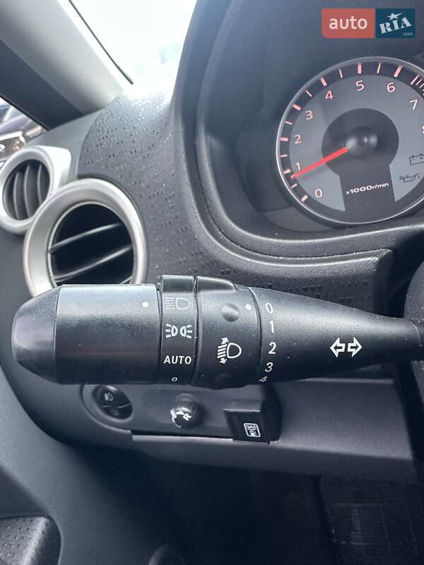 Хетчбек Mitsubishi Colt 2009 в Білогородці