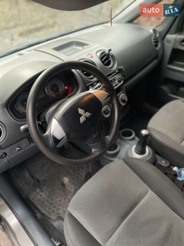 Хетчбек Mitsubishi Colt 2008 в Києві