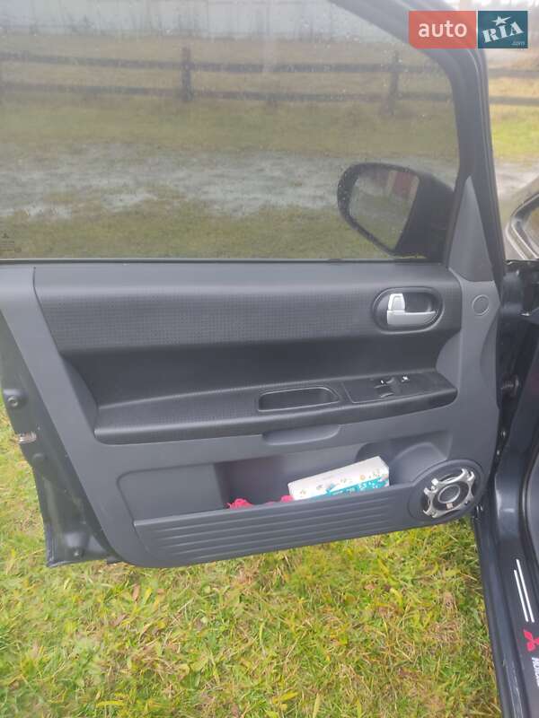 Хэтчбек Mitsubishi Colt 2008 в Бучаче