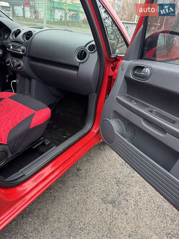 Хетчбек Mitsubishi Colt 2008 в Дніпрі