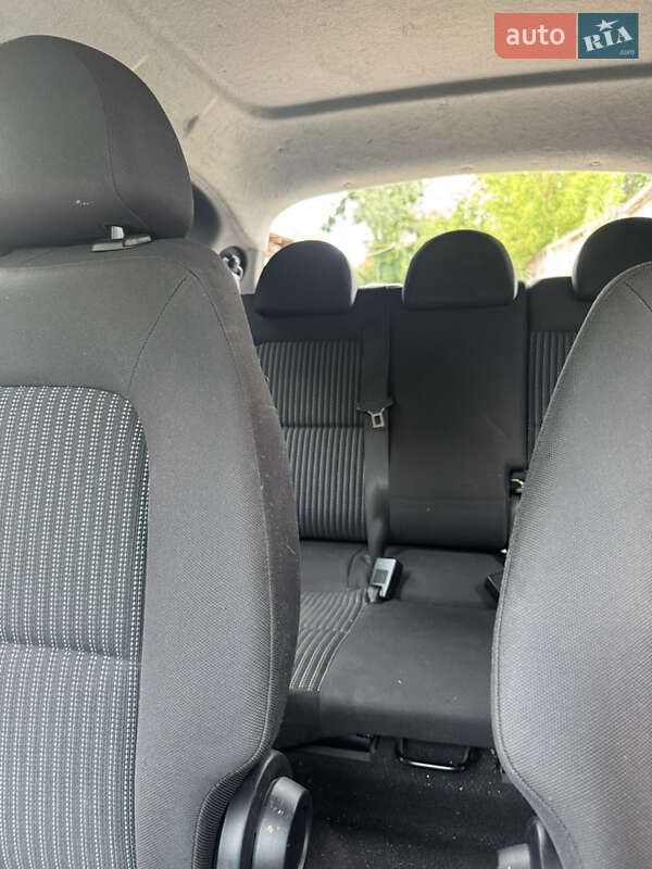 Хэтчбек Mitsubishi Colt 2008 в Киеве фото 19 Хэтчбек Mitsubishi Colt 2008 в Киеве