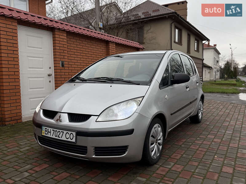 Mitsubishi Colt 2005