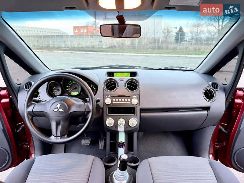 Хэтчбек Mitsubishi Colt 2007 в Днепре фото 19 Хэтчбек Mitsubishi Colt 2007 в Днепре