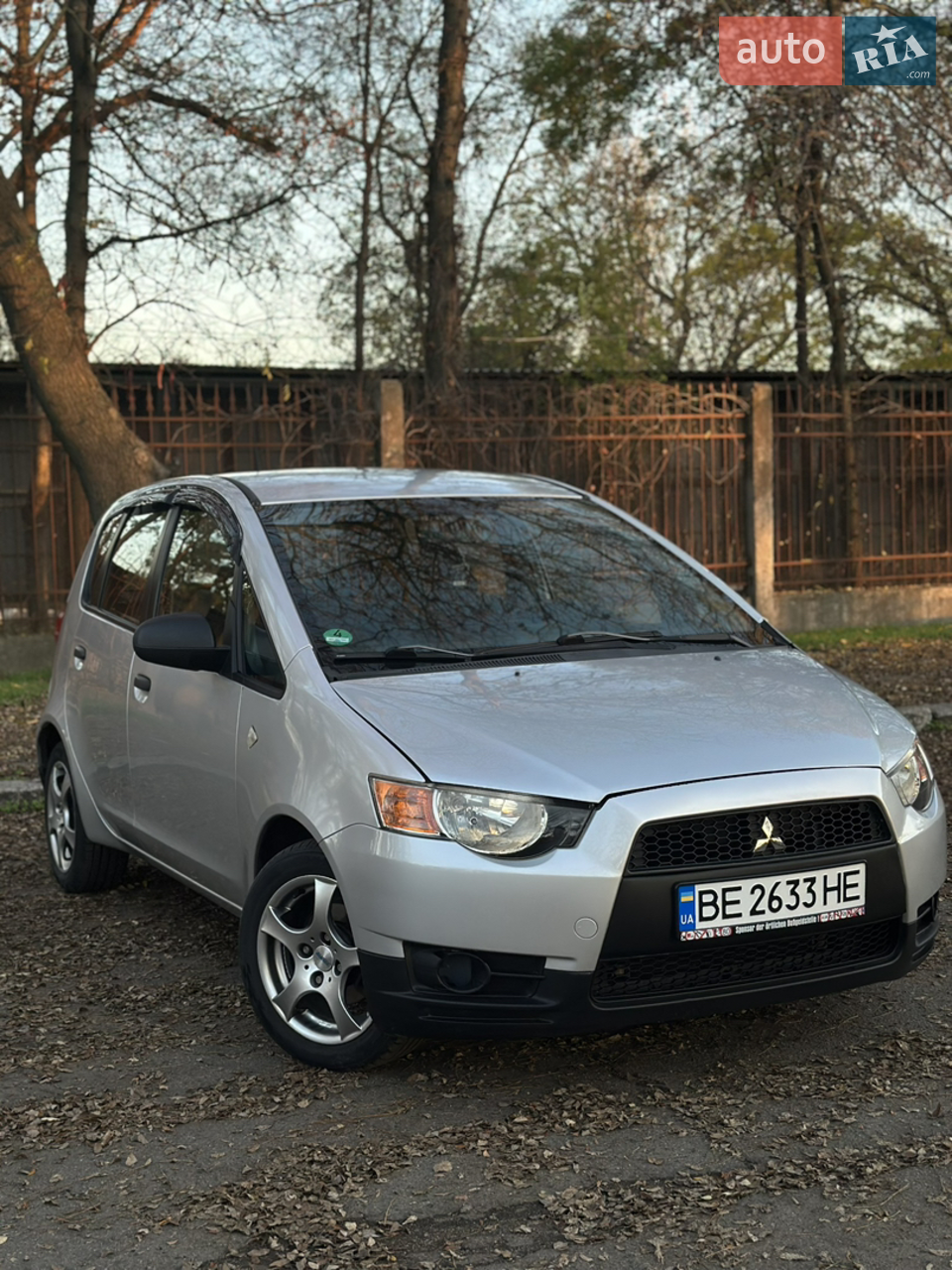2010 Mitsubishi Colt - мініатюра 8