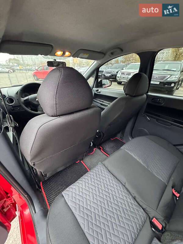 Хэтчбек Mitsubishi Colt 2010 в Запорожье фото 10 Хэтчбек Mitsubishi Colt 2010 в Запорожье