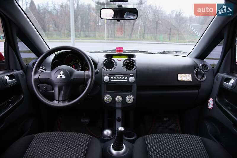 Хэтчбек Mitsubishi Colt 2008 в Харькове фото 11 Хэтчбек Mitsubishi Colt 2008 в Харькове