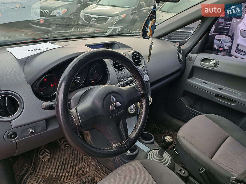Хэтчбек Mitsubishi Colt 2006 в Харькове фото 18 Хэтчбек Mitsubishi Colt 2006 в Харькове
