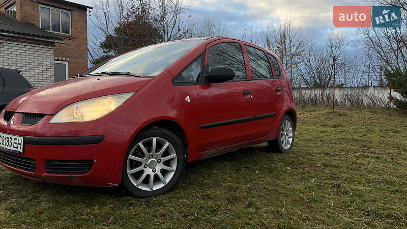Хэтчбек Mitsubishi Colt 2008 в Киверцах