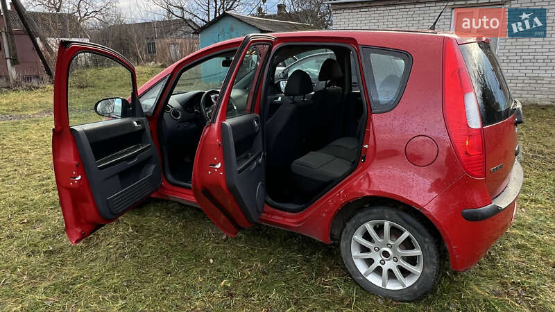 Хэтчбек Mitsubishi Colt 2008 в Киверцах