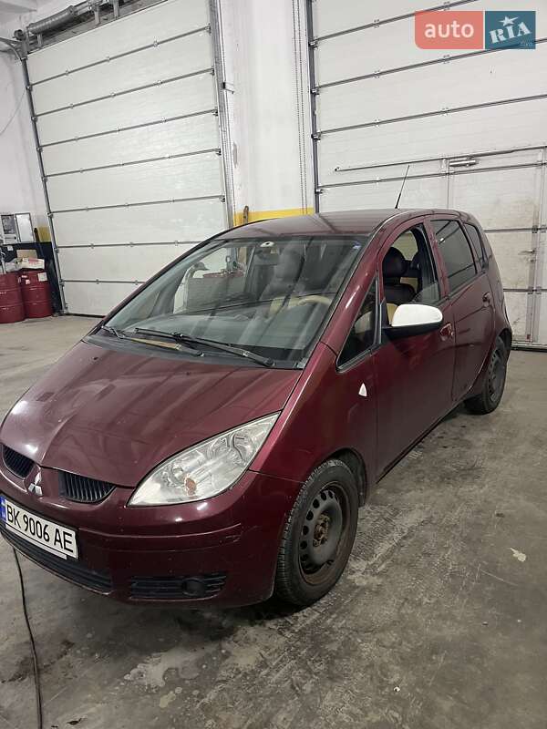 Хэтчбек Mitsubishi Colt 2005 в Ровно фото Хэтчбек Mitsubishi Colt 2005 в Ровно