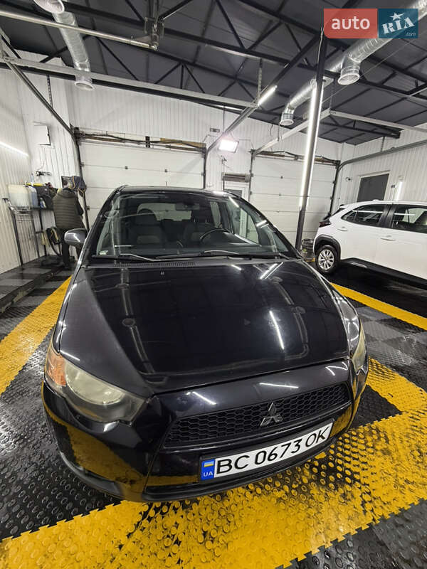 Хетчбек Mitsubishi Colt 2009 в Києві фото 2 Хетчбек Mitsubishi Colt 2009 в Києві