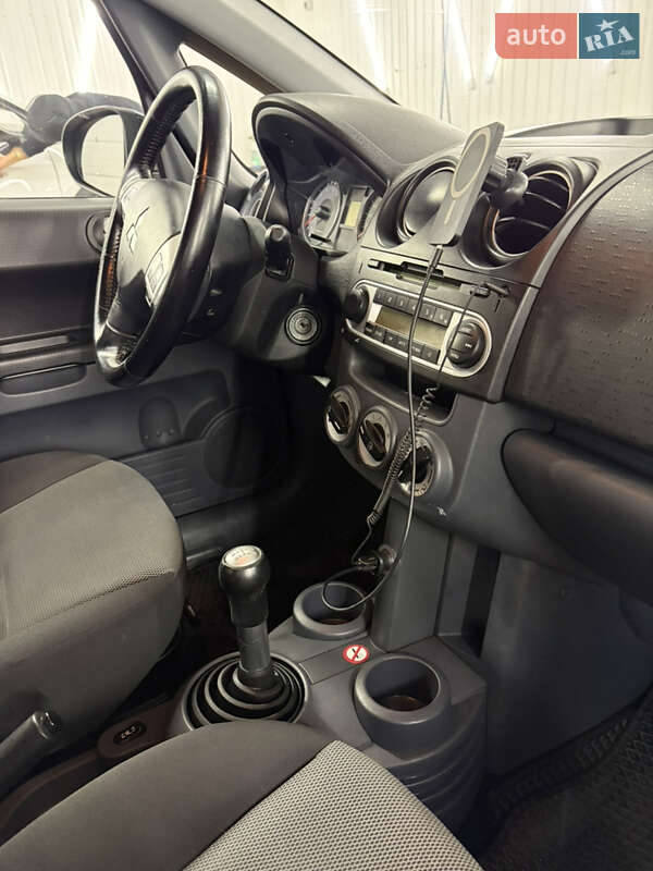 Хетчбек Mitsubishi Colt 2009 в Києві фото 29 Хетчбек Mitsubishi Colt 2009 в Києві