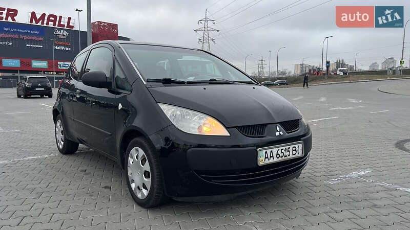 Хэтчбек Mitsubishi Colt 2006 в Киеве