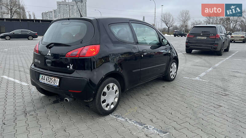 Хэтчбек Mitsubishi Colt 2006 в Киеве