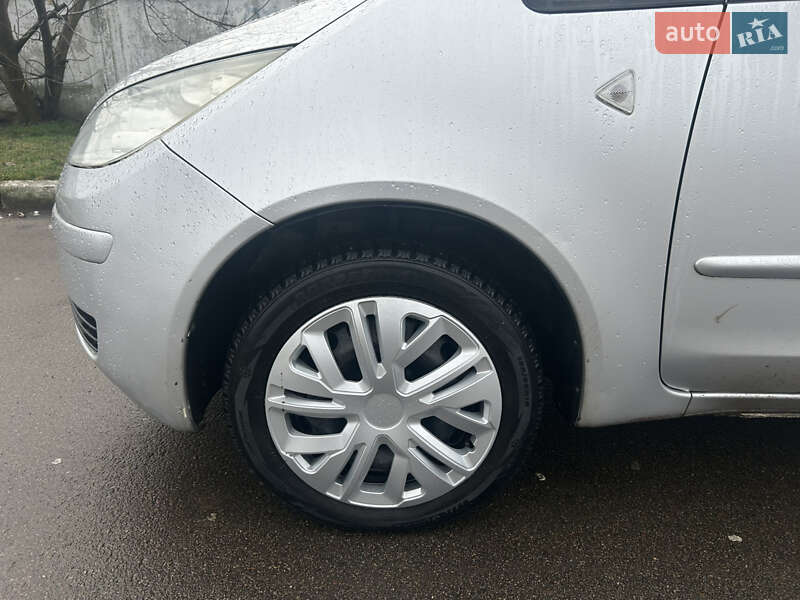 Хэтчбек Mitsubishi Colt 2005 в Прилуках