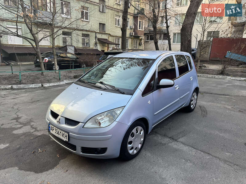 Mitsubishi Colt 2006