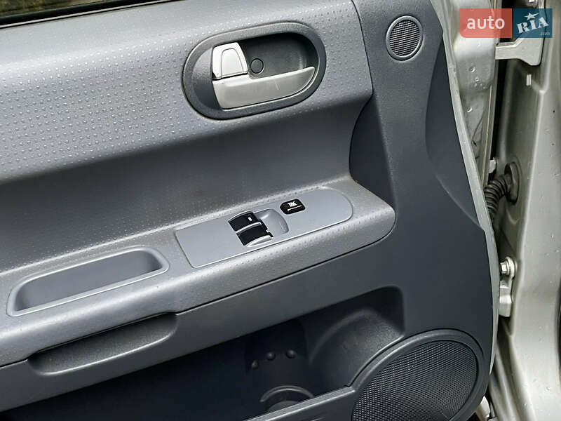 Хетчбек Mitsubishi Colt 2006 в Івано-Франківську