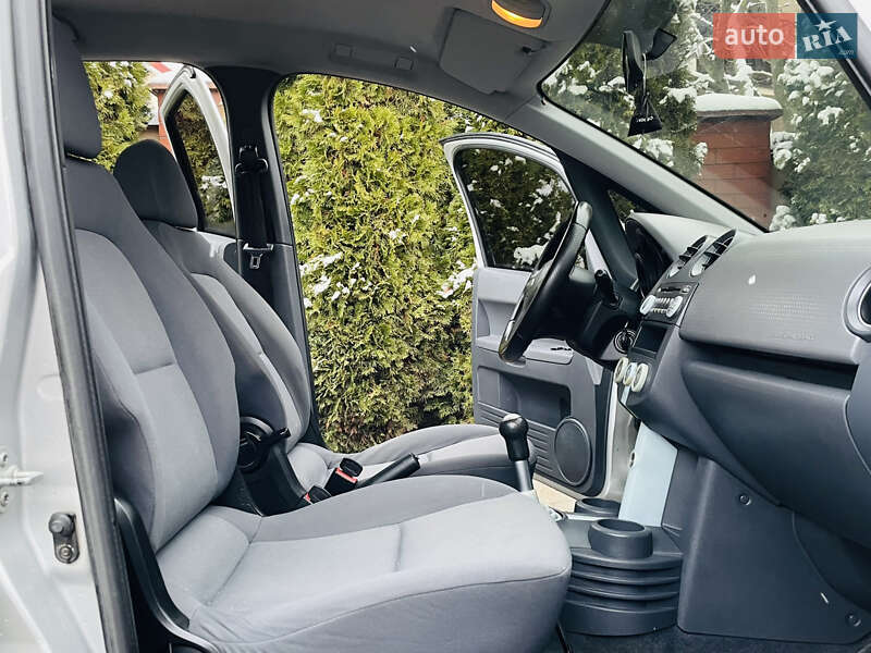 Хетчбек Mitsubishi Colt 2006 в Івано-Франківську