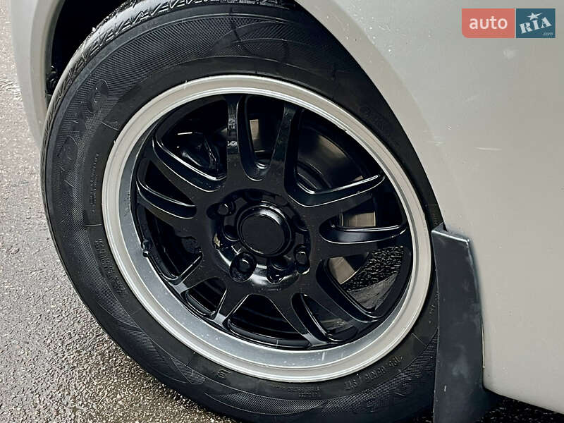 Хетчбек Mitsubishi Colt 2006 в Івано-Франківську