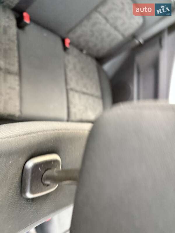 Хетчбек Mitsubishi Colt 2011 в Ірпені