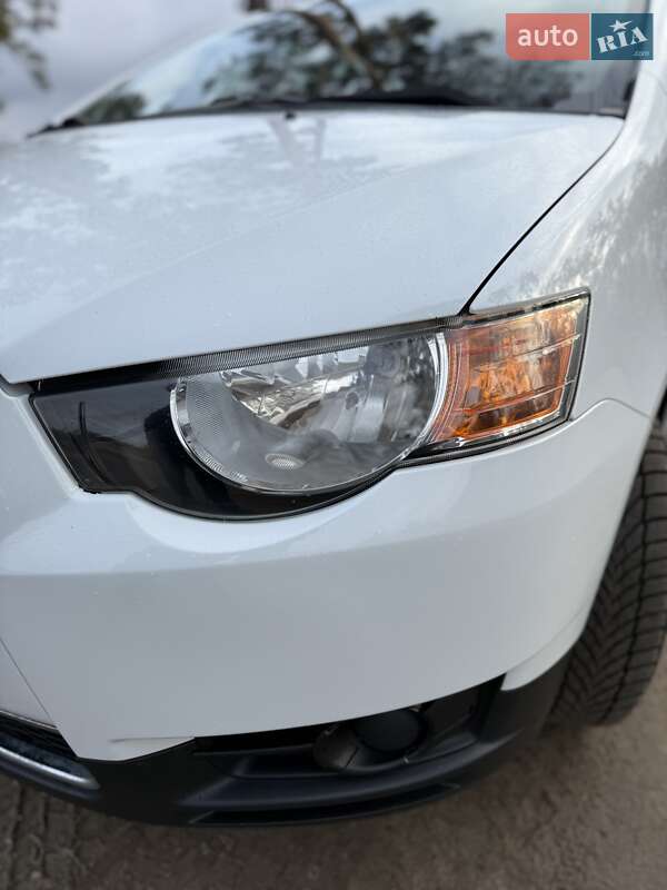 Хетчбек Mitsubishi Colt 2011 в Ірпені