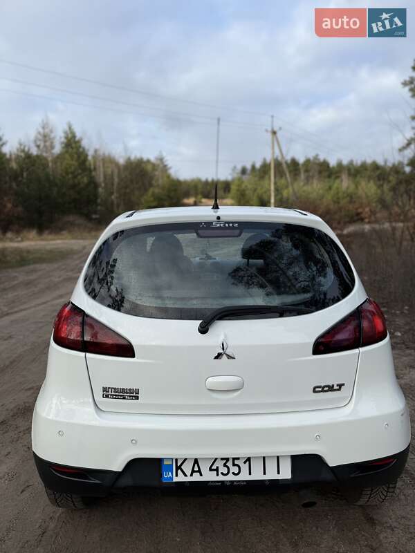 Хетчбек Mitsubishi Colt 2011 в Ірпені