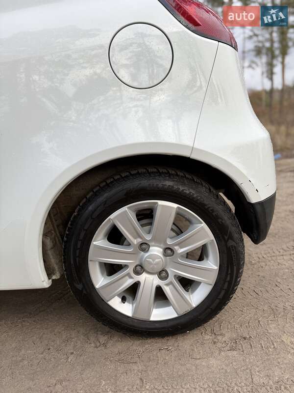 Хетчбек Mitsubishi Colt 2011 в Ірпені