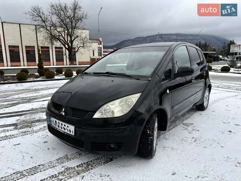 Хэтчбек Mitsubishi Colt 2004 в Хусте