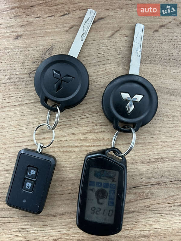 Хетчбек Mitsubishi Colt 2006 в Івано-Франківську