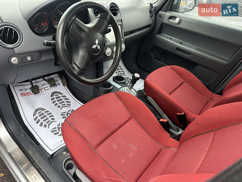 Хетчбек Mitsubishi Colt 2006 в Івано-Франківську
