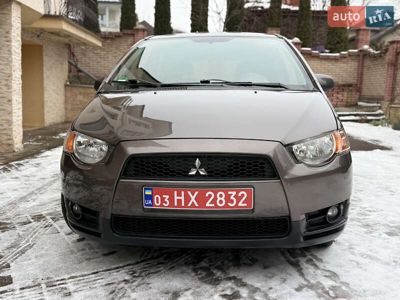 Хетчбек Mitsubishi Colt 2012 в Чернівцях