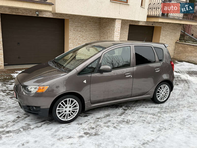 Хетчбек Mitsubishi Colt 2012 в Чернівцях