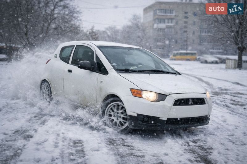 Mitsubishi Colt 2012