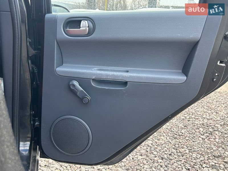 Хэтчбек Mitsubishi Colt 2007 в Одессе фото 22 Хэтчбек Mitsubishi Colt 2007 в Одессе