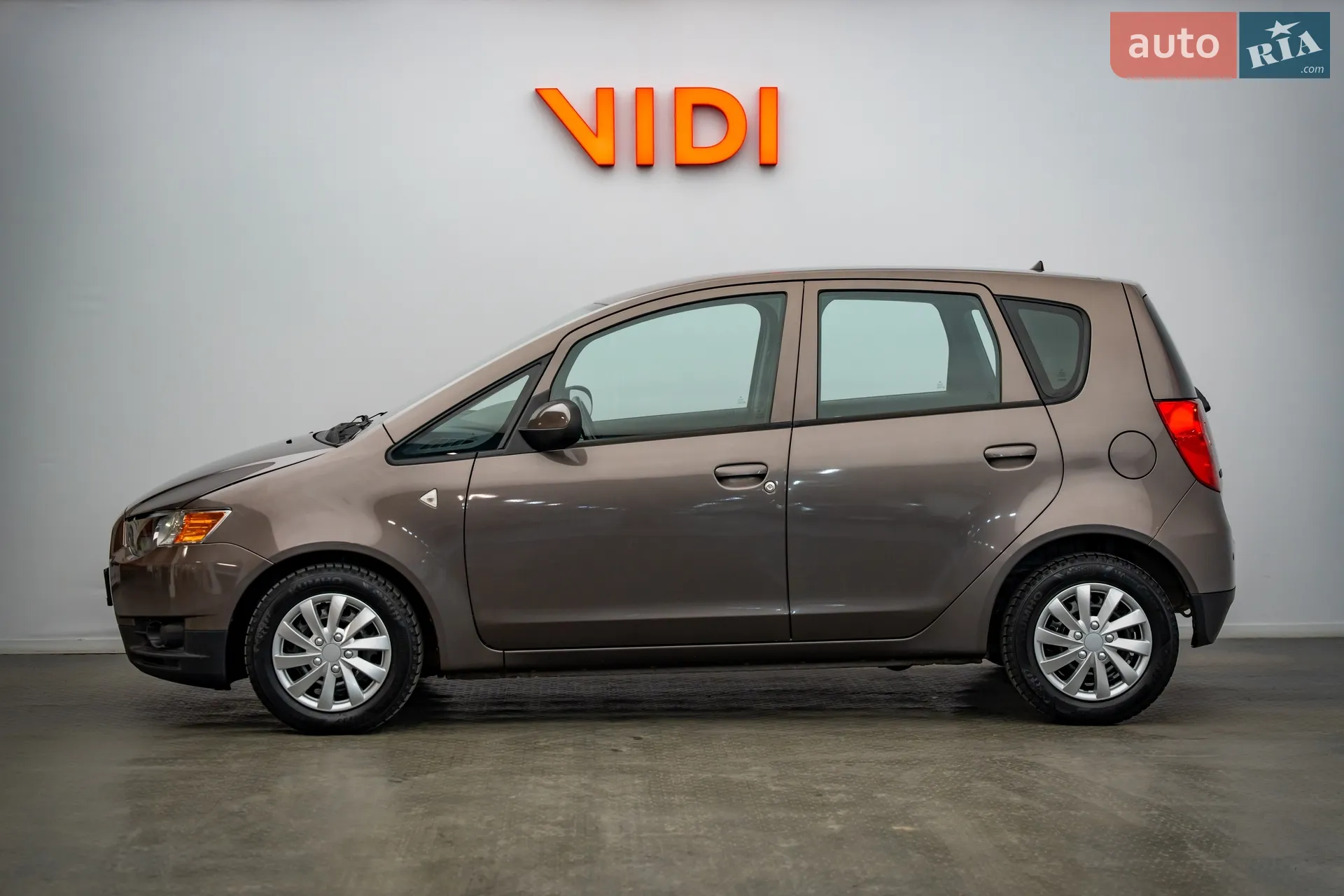 2011 Mitsubishi Colt - мініатюра 3